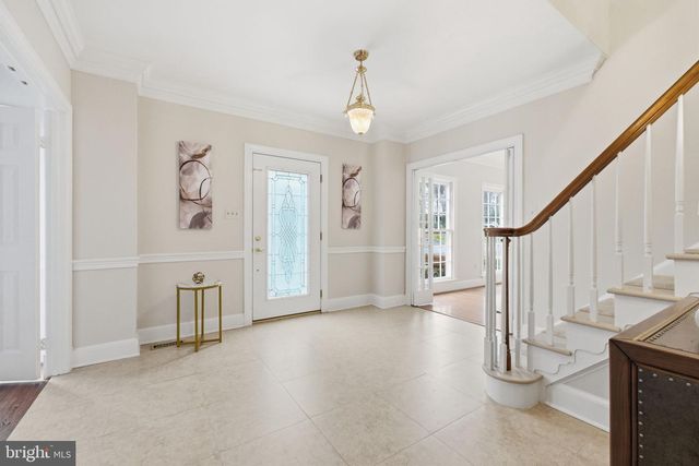 9723 S PARK CIR, Fairfax Station, VA 22039