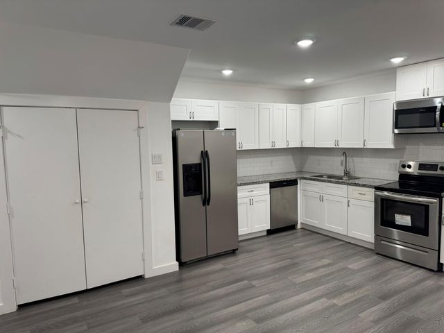 9403 Madera Road A, Houston, TX 77078