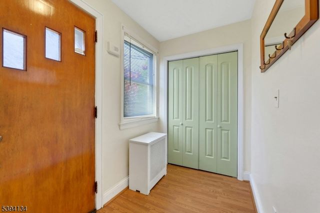 335 Elm St, Elmwood Park Boro, NJ 07407