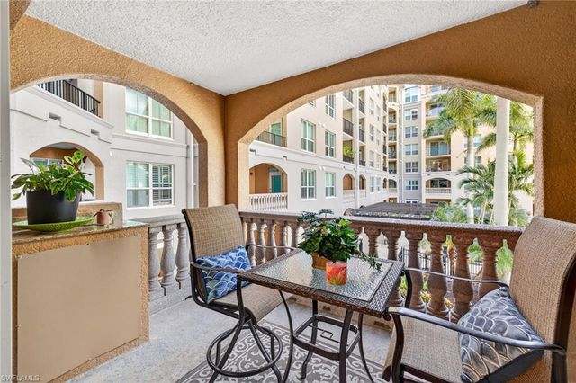 2825 Palm Beach BLVD # 215, Fort Myers, FL 33916