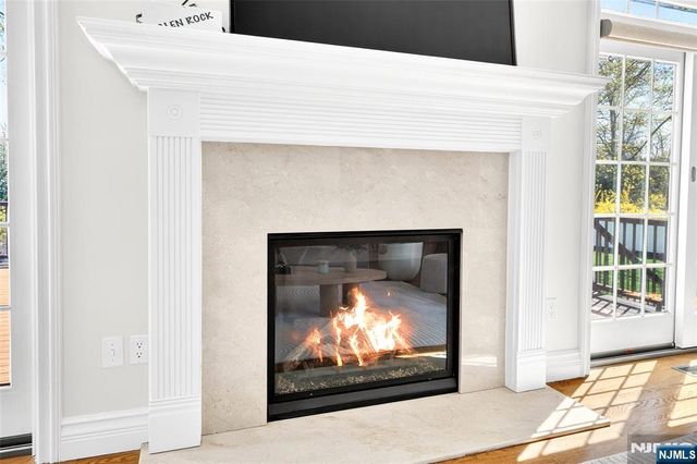 125 E Gramercy Place, Glen Rock, NJ 07452