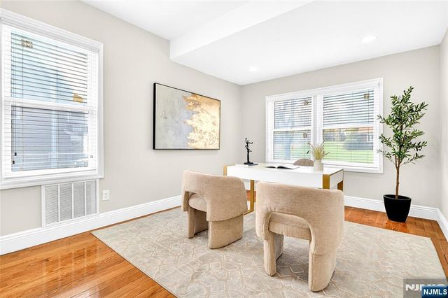 125 E Gramercy Place, Glen Rock, NJ 07452