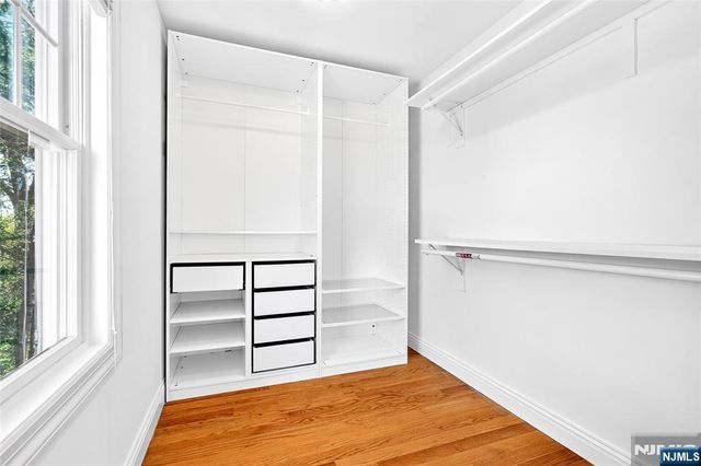 125 E Gramercy Place, Glen Rock, NJ 07452