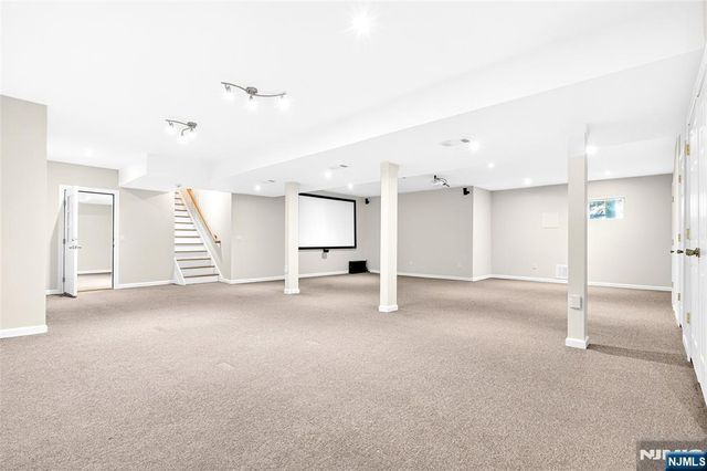 125 E Gramercy Place, Glen Rock, NJ 07452