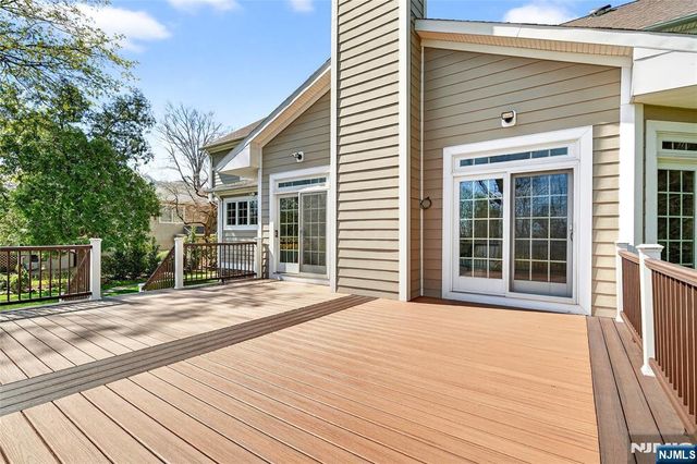 125 E Gramercy Place, Glen Rock, NJ 07452