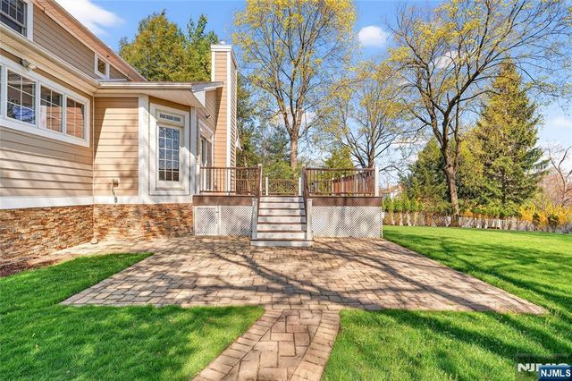 125 E Gramercy Place, Glen Rock, NJ 07452