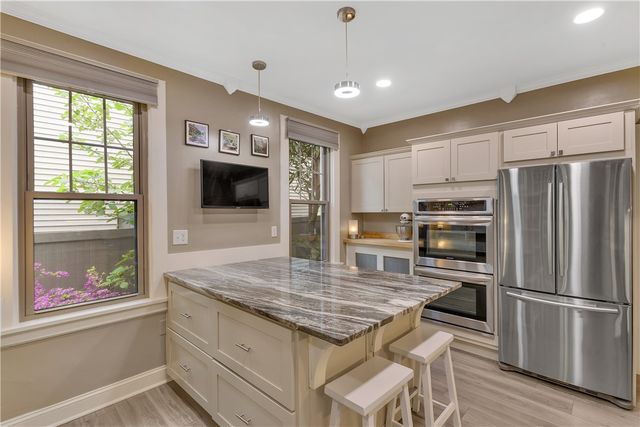 1334 Victoria Ave, New Kensington, PA 15068