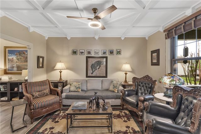 1334 Victoria Ave, New Kensington, PA 15068