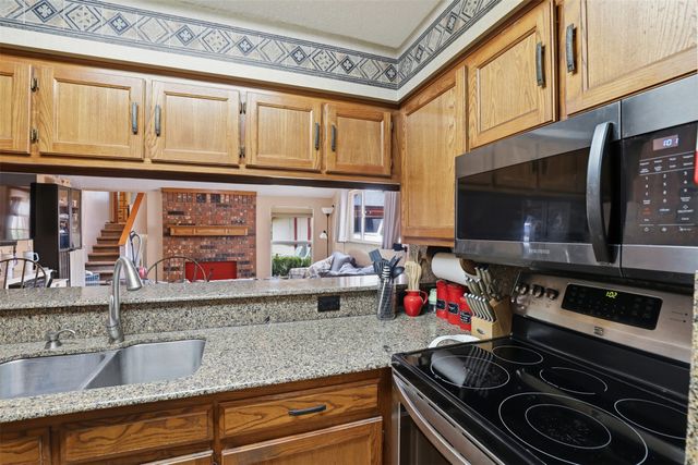 4214 Windhurst Drive, Arlington, TX 76015