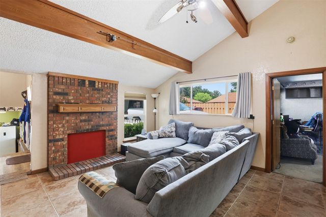 4214 Windhurst Drive, Arlington, TX 76015
