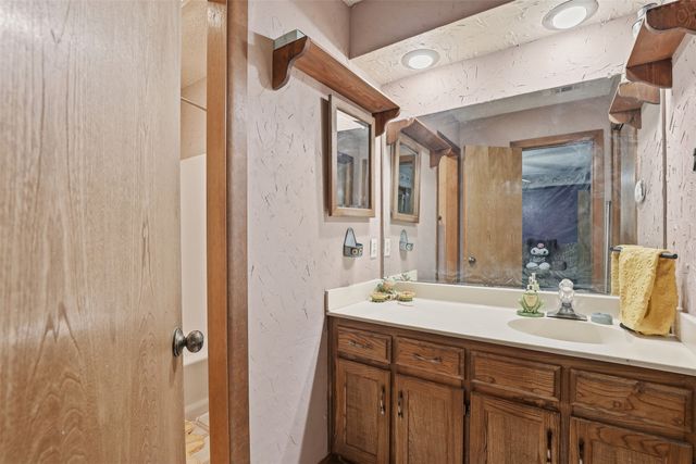 4214 Windhurst Drive, Arlington, TX 76015