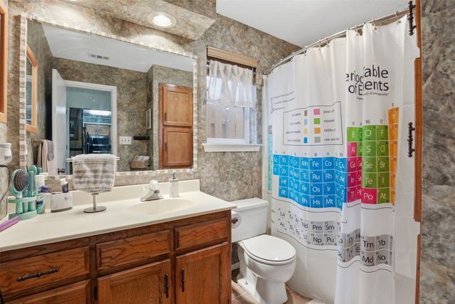 4214 Windhurst Drive, Arlington, TX 76015