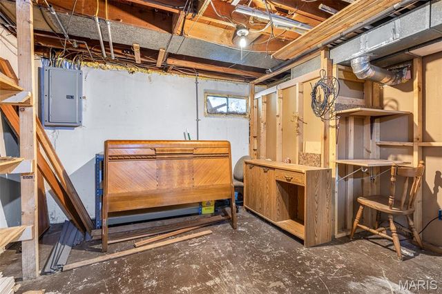 9544 Dana Avenue, Saint Louis, MO 63123