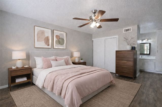 1122 Millview Drive 2001, Arlington, TX 76012