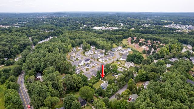 18 Leathers Lane, Dover, NH 03820