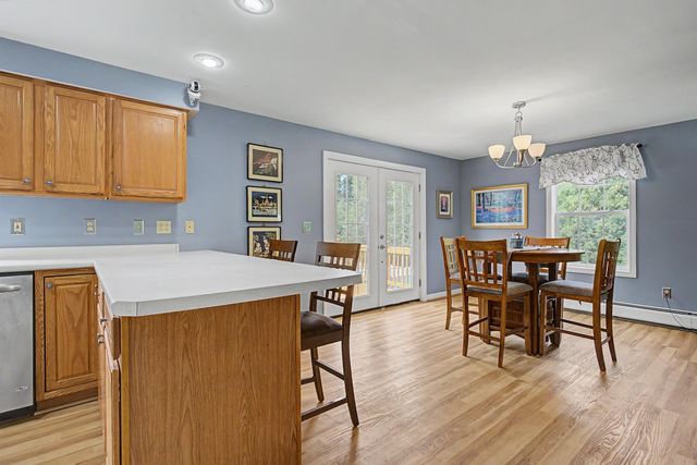 18 Leathers Lane, Dover, NH 03820