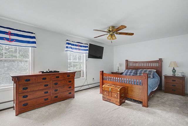 18 Leathers Lane, Dover, NH 03820