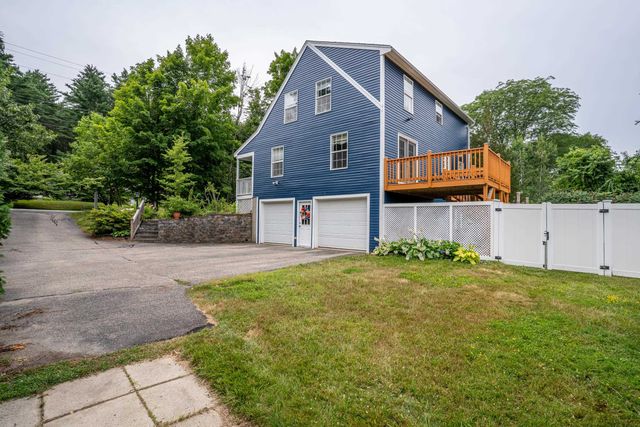 18 Leathers Lane, Dover, NH 03820