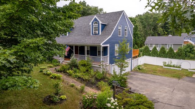 18 Leathers Lane, Dover, NH 03820