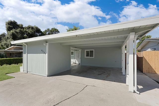 6327 N Pershing Ave, Stockton, CA 95207