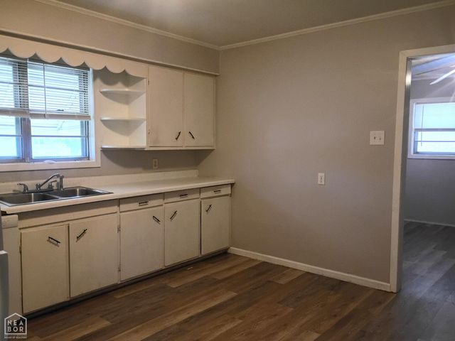 104 S 13th Avenue, Paragould, AR 72450