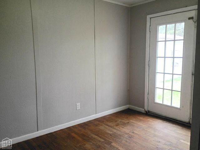 104 S 13th Avenue, Paragould, AR 72450