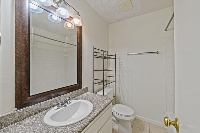 16703 David Glen Drive, Friendswood, TX 77546