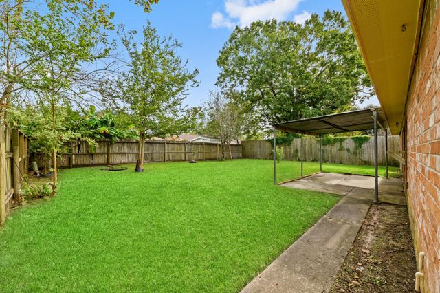16703 David Glen Drive, Friendswood, TX 77546