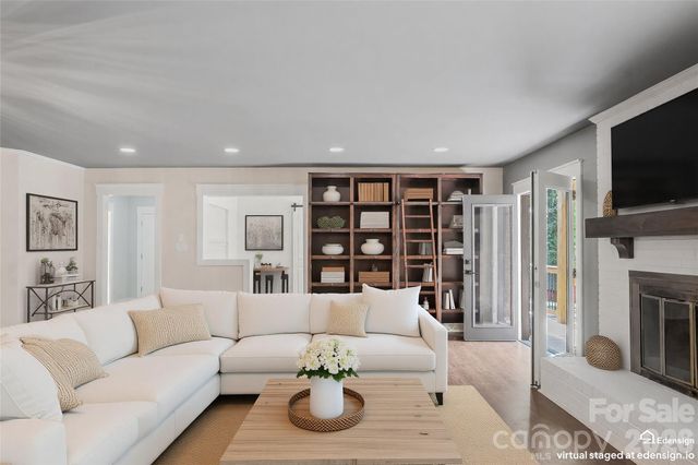 292 Canonero Place, Fort Mill, SC 29707