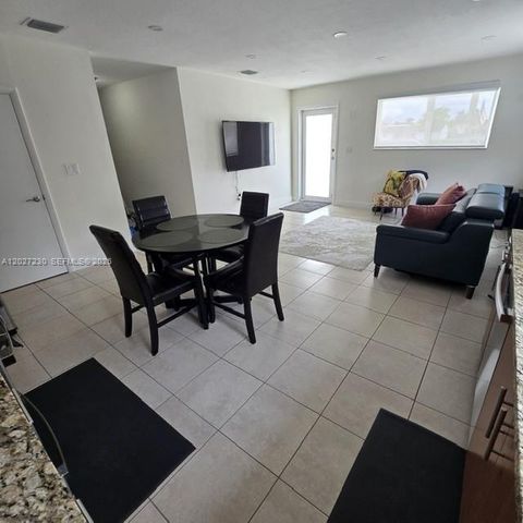 10245 SW 68th St 10245, Miami, FL 33173