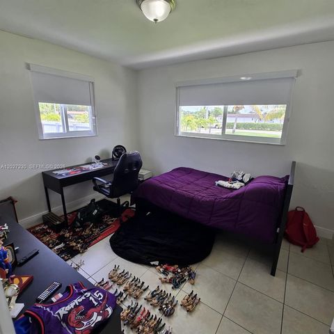 10245 SW 68th St 10245, Miami, FL 33173