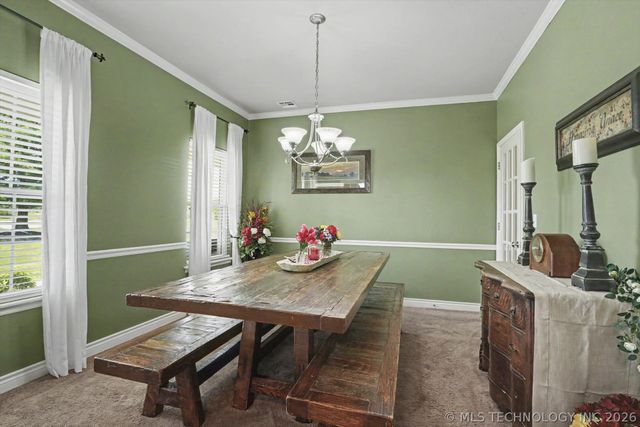 2406 E Fairfield Court, Oologah, OK 74053