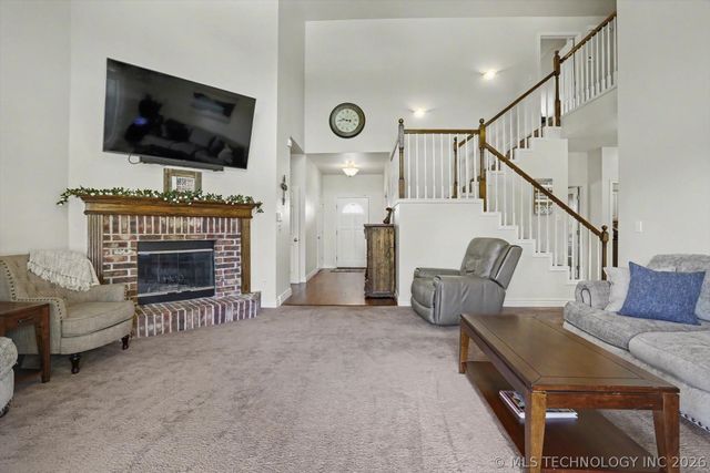 2406 E Fairfield Court, Oologah, OK 74053