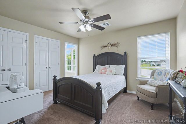 2406 E Fairfield Court, Oologah, OK 74053
