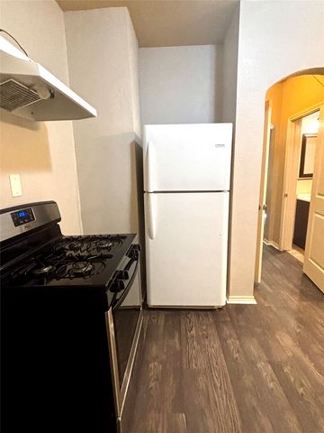 905 Isbell Road, Fort Worth, TX 76114