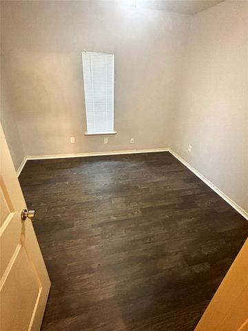 905 Isbell Road, Fort Worth, TX 76114