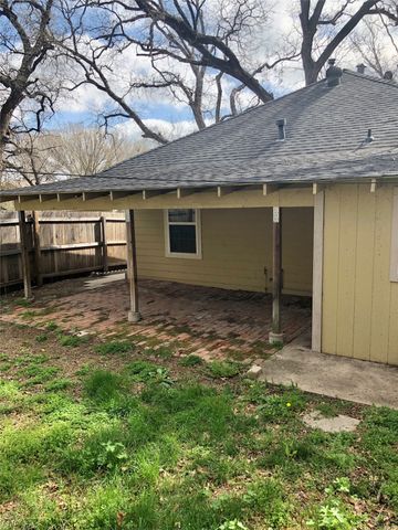 905 Isbell Road, Fort Worth, TX 76114