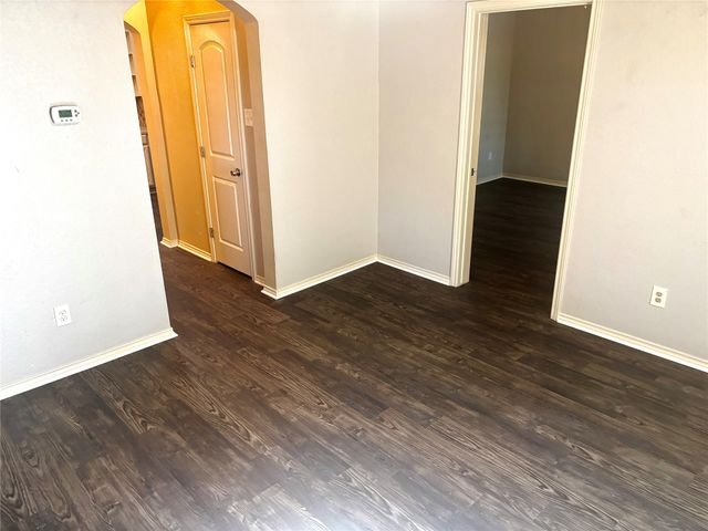 905 Isbell Road, Fort Worth, TX 76114