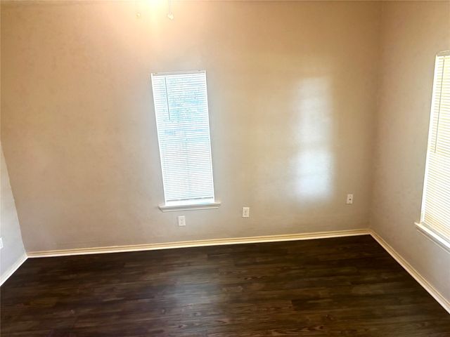 905 Isbell Road, Fort Worth, TX 76114