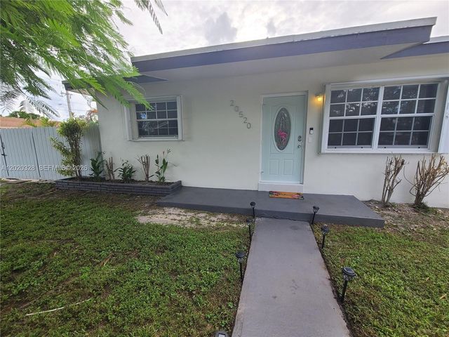 20520 NE 15th Ave, Miami, FL 33179