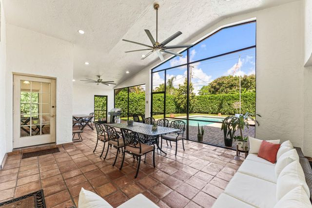 3897 Sherwood Boulevard, Delray Beach, FL 33445