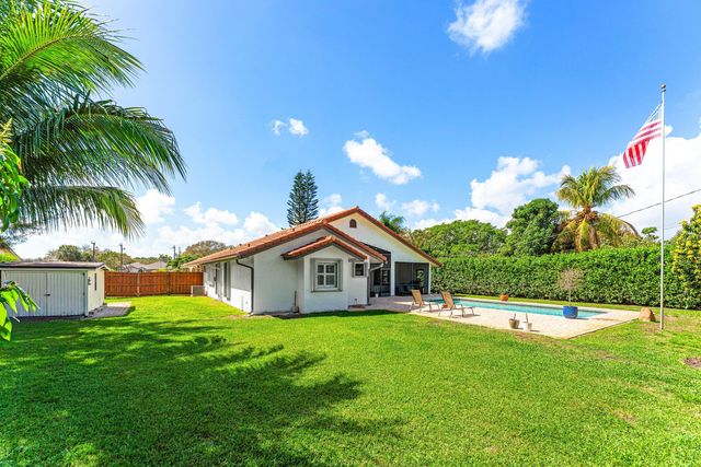 3897 Sherwood Boulevard, Delray Beach, FL 33445