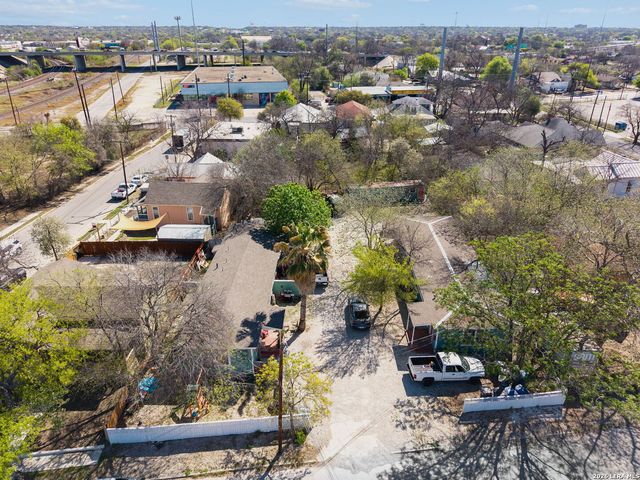 204 AND 210 Hunstock, San Antonio, TX 78210