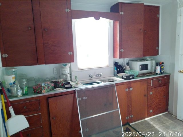 504 Camp Street, Alleyton, TX 78935