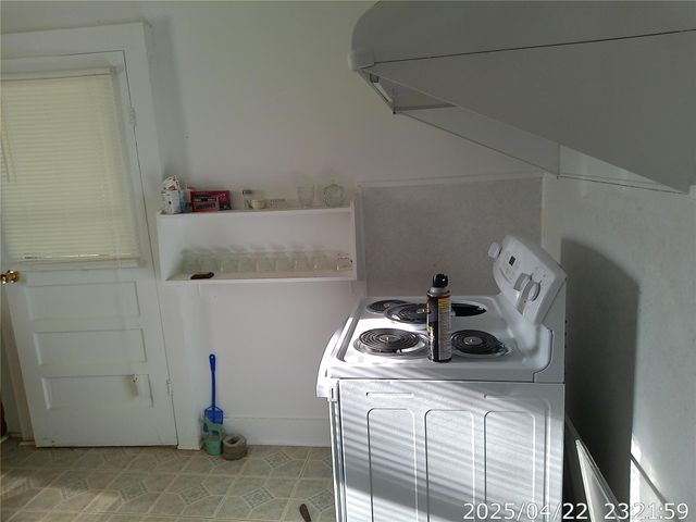 504 Camp Street, Alleyton, TX 78935