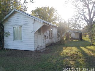 504 Camp Street, Alleyton, TX 78935