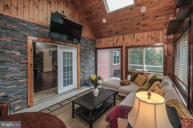 17 OWENS CT, Front Royal, VA 22630
