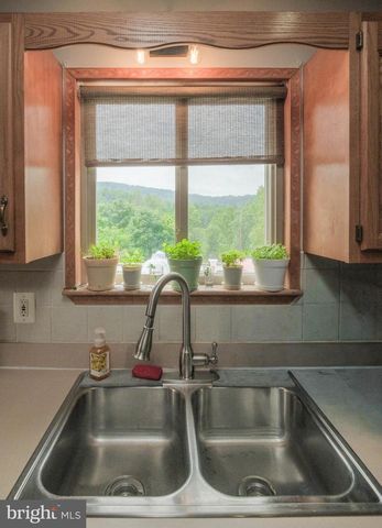 17 OWENS CT, Front Royal, VA 22630
