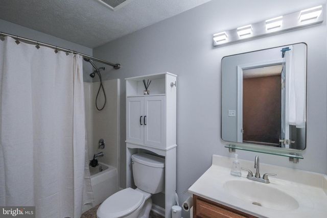 17 OWENS CT, Front Royal, VA 22630