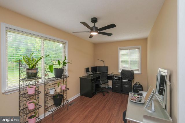 17 OWENS CT, Front Royal, VA 22630